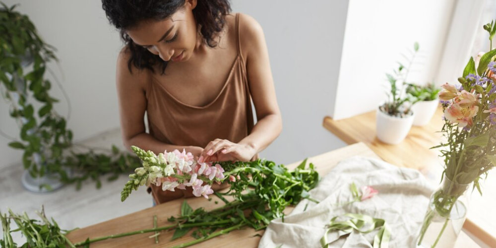 Easy DIY Valentine’s Day Planter